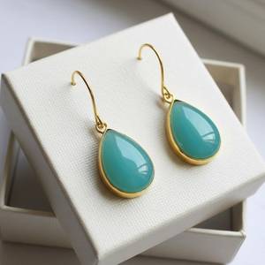 ต่างหูห้อยทรงหยดน้ำ แคลซิโดนีสีน้ำเงินธรรมชาติ เงินแท้ 925 ชุบทอง 14K งานแฮนด์เมด ของขวัญเครื่องประดับ - Product Image 1