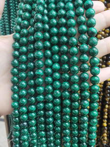 Vente en gros de perles rondes en malachite naturelle de 8 mm, perles de pierres précieuses polies pour la fabrication de bijoux et de bracelets - Product Image 3