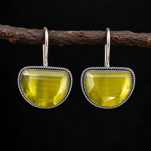 ARTS JEWELS Pendientes Étnicos de la India con Piedras Amarillas y Verdes |   Joyería de Fiesta Clásica con Forma de Luna Plateada - Product Image 6