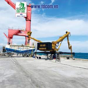 Les machines mobiles de déchargement de ciment sont montées sur semi-remorques, avec une capacité de 50 à 500 tonnes/heure et un système de filtration des poussières. - Product Image 1