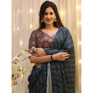 Beau Saree en crêpe imprimé numérique bleu saree avec chemisier - Product Image 4