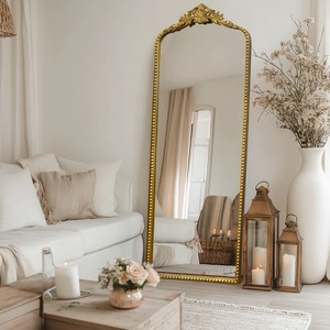 Miroir de luxe avec cadre doré de qualité supérieure, design métallique élégant pour la décoration de salle de mariage et la décoration de hall d'hôtel, vente en gros depuis l'Inde - Product Image 1