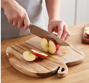 Tabla de cortar de madera de acacia con forma de fruta, de doble tono, reversible, con asa, último modelo - Product Image 2