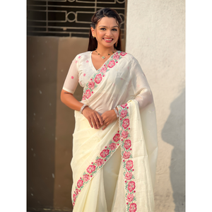 Sari blanc pur brodé avec des motifs floraux multicolores et une bordure ajourée pour les mariages - Product Image 5