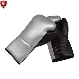 Guantes de Boxeo SUMROOS SI Negros y Dorados de Cuero con Correa de Muñeca Ajustable, Duraderos, Protectores y Cómodos, Diseño con Cordones - Product Image 4