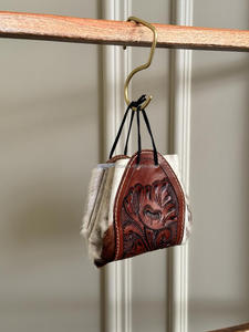 Monedero de cuero para el cabello de marca, monedero de cuero de vaca con cordón, bolsa de medicina occidental para llaves, regalo de tarjeta para él/ella - Product Image 2