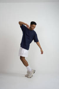 Thumb Premium - Camiseta Extra Grande de Alta Calidad, 200-220 GSM, 100% Algodón Peinado, Venta al Por Mayor de Ropa Urbana - Product Image 2