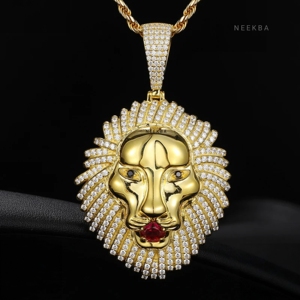 Colgante de León de Plata de Ley 925 Chapado en Oro con Moissanita - Colgante Hip Hop con Moissanita VVS de Color D Engastada a Mano, 100% Hecho a Mano de Lujo - Product Image 1