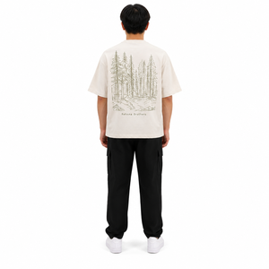 T-shirt unisexe surdimensionné en jersey de coton respirant, style streetwear, avec logo imprimé en lettres rouges et noires sur le devant, décontracté, à manches courtes et col rond - Product Image 2
