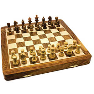 Jeu d'échecs en bois de luxe fait main avec logo personnalisé, plateau de rangement magnétique pliable, jeu de société en bois de voyage haut de gamme - Product Image 1