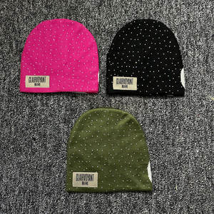 Bonnet en laine tricoté personnalisé de haute qualité pour homme et femme, motif original, idéal pour l'hiver et la plage - Product Image 5