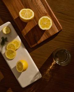 Tabla de Cortar Rectangular de Madera de Acacia - Fácil de Limpiar y Apta para Lavavajillas - Product Image 6