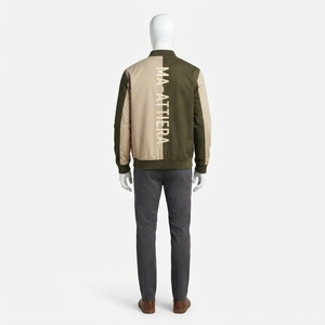 Blouson bomber vert kaki pour homme, avec blocs de couleur, logo vertical, style streetwear décontracté, personnalisable, OEM ODM, vente en gros - Product Image 4