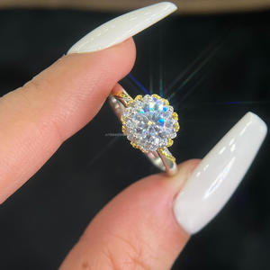 Bague tendance à deux tons dorés avec cluster de diamants de laboratoire, taille brillant rond, bijoux de mariage élégants pour femmes - Product Image 3