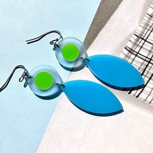 Boucles d'oreilles en résine faites à la main, bijoux uniques et colorés pour femmes, accessoires de mode légers pour les fêtes - Product Image 4
