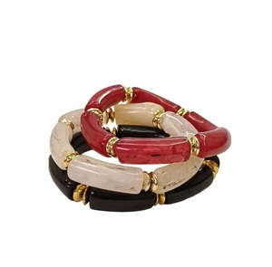 Pulsera de Resina de Lujo con Diseño Contemporáneo Distintivo, Accesorio Premium para la Muñeca para Empresas de Moda - Product Image 1