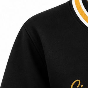 Suéter Negro con Cuello Redondo, Ribete de Rayas Blancas y Doradas, y Diseño Bordado Sigma Gamma Rho 1922, Suéter Personalizado - Product Image 3