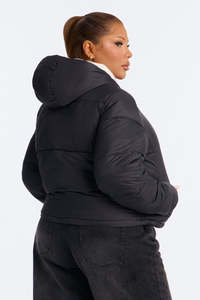Chaqueta Acolchada Personalizada para Mujer, Resistente al Viento, con Cierre de Cremallera y Bolsillos Laterales, Abrigo Premium para Invierno, Venta al Por Mayor - Product Image 2