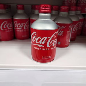 Precio competitivo Coca Cola Japón 300ml Bebida gaseosa japonesa auténtica Bebida refrescante más vendida - Product Image 2