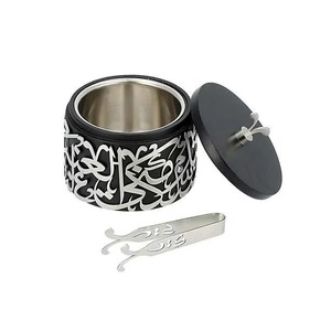 Brûleur d'encens en acier inoxydable avec base noire et découpes décoratives, diffuseur d'aromathérapie, utilisation toute saison - Product Image 2