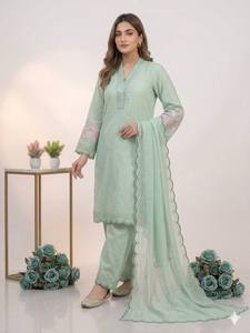 ชุดสวมใส่สำหรับผู้หญิงกางเกง Kurta ปักที่สง่างามชุดสูทสำหรับปาร์ตี้ดีไซน์เนอร์ชนเผ่า - Product Image 3