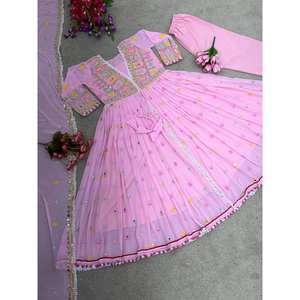 Conjunto de Top-Bottom y Dupatta con Bordado Pesado y Lentejuelas, Talla XL - Product Image 3