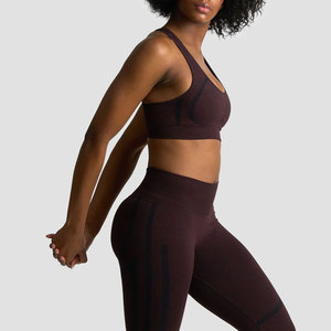 Vente en gros de vêtements de sport pour femmes : Débardeur de sport, Ensemble de yoga, Soutien-gorge de sport dos nageur (col en U, dos en Y), Vêtements d'été unis pour le fitness, Service OEM - Product Image 3