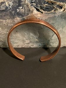 Bracelet manchette bombé en cuivre pur fait main, en métal massif, bijou de guérison demi-rond en cuivre pour hommes et femmes, OEM simple - Product Image 5