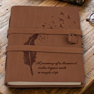 Journal artisanal vintage A5 avec plumes |   Carnet de notes écologique avec fermeture à cordon, couverture gravée rustique, journal cadeau A5 - Product Image 5