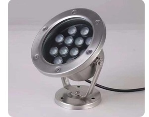 ไฟน้ำพุ LED แบบจุ่มใต้น้ำ สแตนเลสทั้งตัว พร้อมขาตั้งปรับได้ ไฟสปอตไลท์ใต้น้ำสำหรับสวน บ่อน้ำ และตกแต่งภูมิทัศน์ - Product Image 1