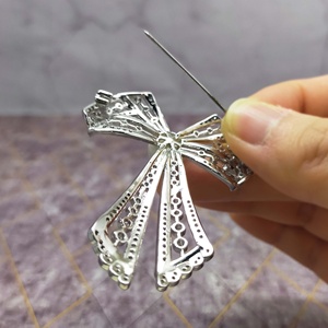 Elegant Exquisite Bow Brooch Pin with Copper Zircon Freshwater Pearl Enamel for Graduation and Anniversary <b>Gifts</b> - Product Image 4