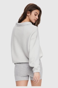 Ropa deportiva de moda Conjunto de chaqueta y pantalones cortos cortavientos de lana de ajuste regular ligero con dobladillo con cordón Patrón sólido para mujer - Product Image 4