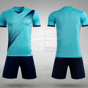 Tenue de football prête pour l'extérieur, tissu léger et à séchage rapide, conçue pour l'entraînement sportif en équipe et le jeu quotidien - Product Image 4