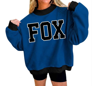 Top de forro polar oversize para mujer con cuello simulado, estilo urbano, corte alargado, aberturas para los brazos esculpidas, refuerzos laterales, prenda casual de estilo elevado. - Product Image 1