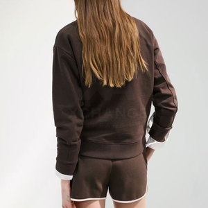 Conjunto de Sudadera y Pantalones Cortos para Mujer, Diseño de Cuello Redondo, Mezcla de Algodón, Estilo Moderno, para Uso Casual y Salidas de Verano - Product Image 3