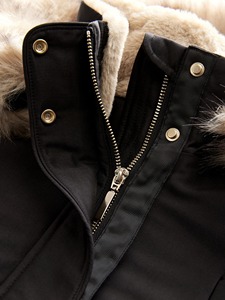 Chaqueta Parka Larga con Capucha para Hombre, con Acolchado Térmico, Construcción Resistente al Viento y Logotipo Personalizado, Venta al Por Mayor - Product Image 6