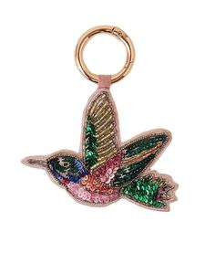 Porte-clés et accessoires de sac en perles de rocaille brodées, motif poisson magnifique, couleurs rose et rouge, d'Inde - Product Image 4