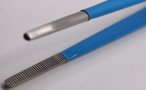 คีมผ่าตัดแบบหุ้มฉนวน-ใช้ซ้ำได้  ชนิดใช้มือ  ระดับ Class I สำหรับการผ่าตัดแบบปลอดเชื้อ ได้รับการรับรองมาตรฐาน ISO13485 - Product Image 5