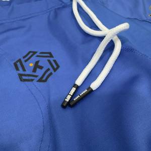 ชุดเสื้อฟุตบอลอเมริกันแบบปรับแต่งได้สำหรับ 12 คน พิมพ์ลายดิจิทัล สีขาว-น้ำเงิน ผ้าตาข่าย ระบายอากาศ แห้งเร็ว ป้องกันแบคทีเรีย - Product Image 3