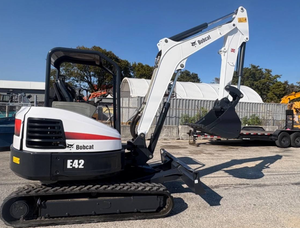 Miniexcavadora Bobcat E42 2013 Usada en Buen Estado - Product Image 3