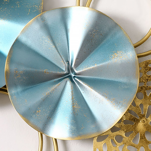 Décoration Murale Métallique 3D Luxe Feuille de Lotus, Sculpture Botanique Rétro Bleu Doré pour Salon, Chambre, Couloir – Élégante Décoration Intérieure - Product Image 5