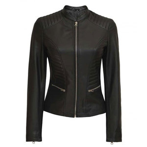 แจ็คเก็ตหนังแท้สีดำสไตล์คาเฟ่เรเซอร์สำหรับผู้หญิง ทรงเข้ารูป มีกระเป๋าซิป ดีไซน์เรียบหรู รับผลิตแบบ OEM ODM - Product Image 4