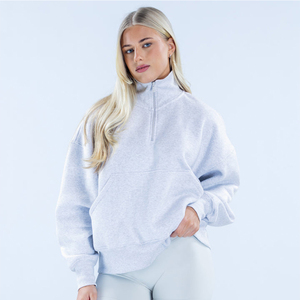 Sudadera con capucha y cuello alto para mujer, gris claro, con cremallera de un cuarto y hombros caídos - Product Image 1
