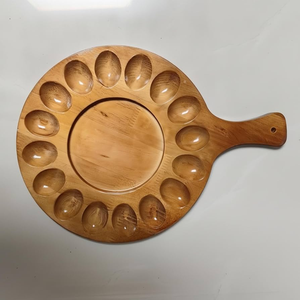 Plateau de service rond en bois pour œufs farcis avec 12 emplacements sculptés, support écologique à prix avantageux - Product Image 6