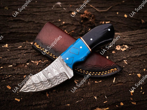 Cuchillo utilitario EDC de 5 pulgadas de acero de Damasco forjado a mano, hoja fija de espiga completa, punta de gota, afilado a rasuradora, mango de epoxi, de UA Supplies - Product Image 2