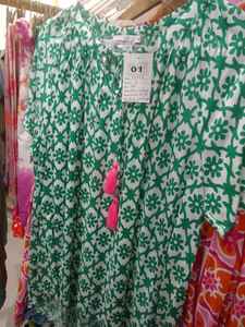 Camisa de Verano Vintage de Viscosa Satén de Primera Calidad con Estampado de Estrellas, Cuello en V, Botones, Manga Abullonada, Informal, para Fiesta, Ligera - Product Image 4