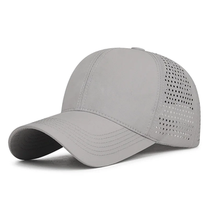 Gorra de Senderismo Ligera, Impermeable y Ajustable para Hombre y Mujer, de Secado Rápido, Perforada con Láser, Transpirable, Gorra de Béisbol para Exteriores - Product Image 3