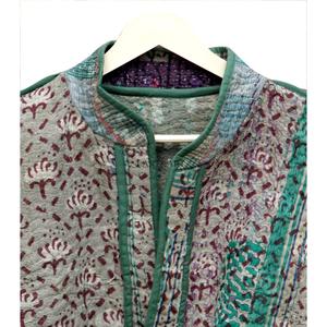 Chaqueta Kantha Hecha a Mano para Mujer, Reversible, Acolchada de Algodón, con Diseño Floral Tradicional Indio, Estilo Boho - Product Image 6