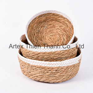 Nouvelle Arrivée Panier en Jacinthe d'Eau Tressé Panier Naturel Fait Main Panier Organisateur Tissé pour Rangement Domestique OEM - Product Image 1