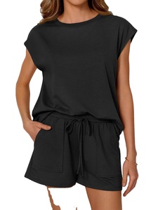 Fournisseur en gros Ensemble de vêtements d'été 2 pièces T-shirt et short cycliste Confortable Coupe ajustée Vêtements pour filles Ensembles pour femmes - Product Image 6